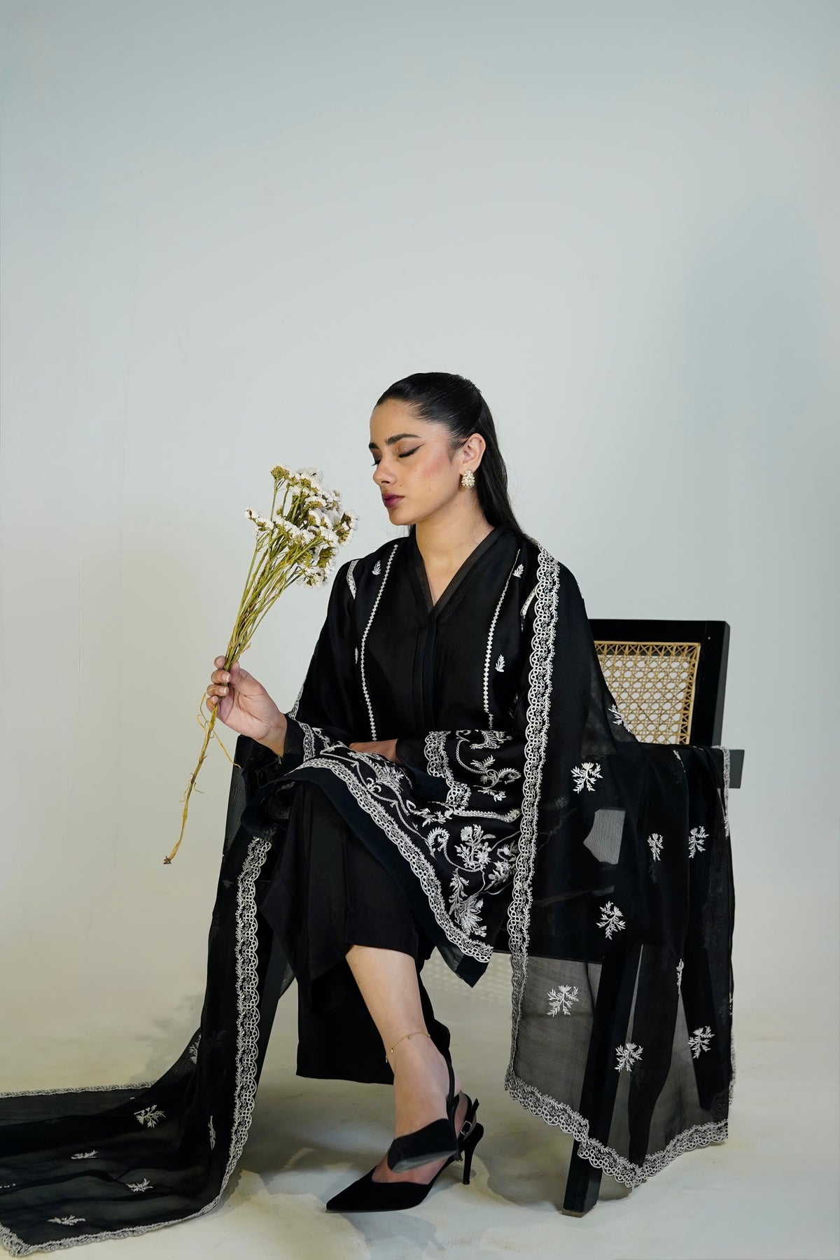 CLASSIC BLACK SHEESHA SILK 3-PIECE SUIT