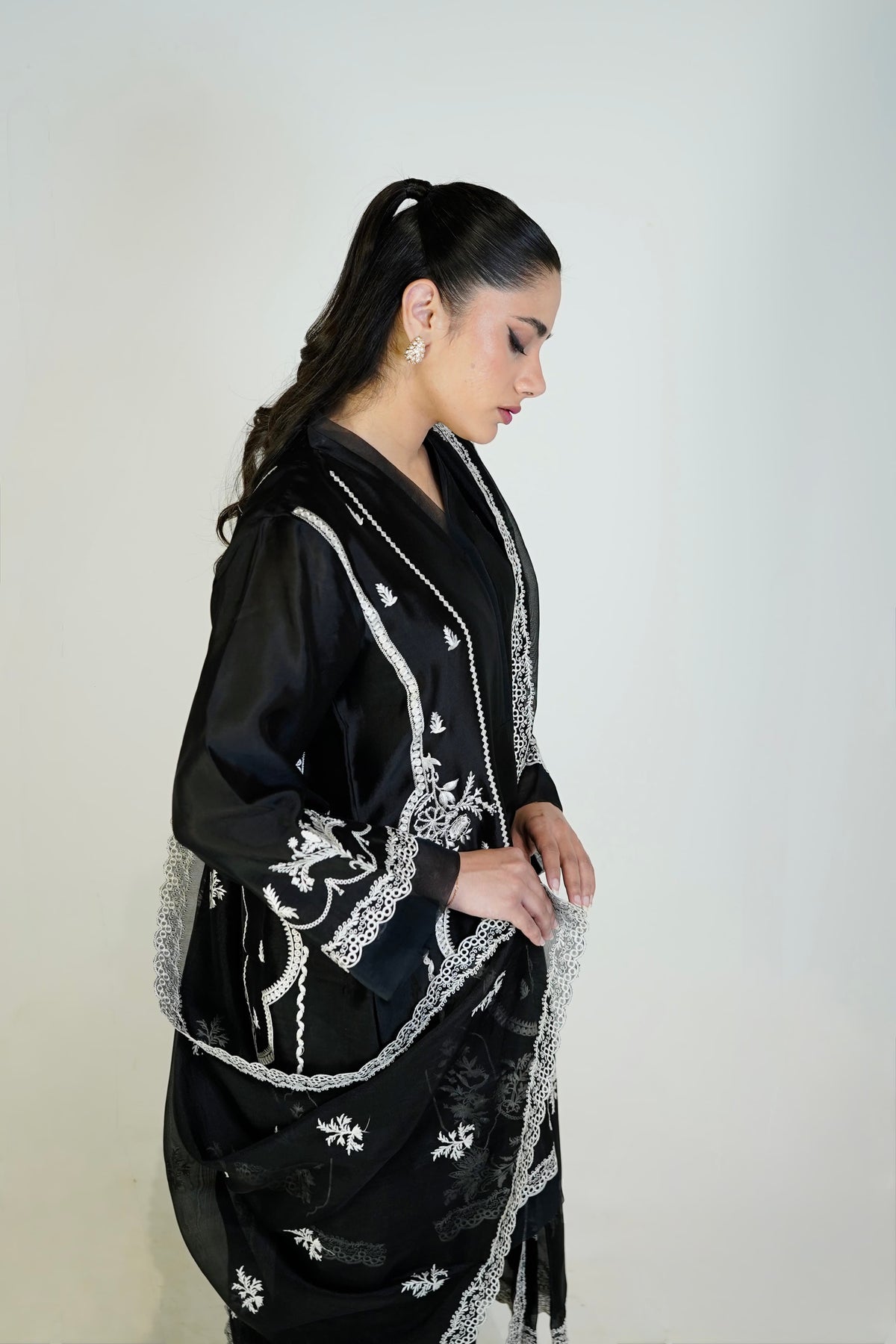 CLASSIC BLACK SHEESHA SILK 3-PIECE SUIT