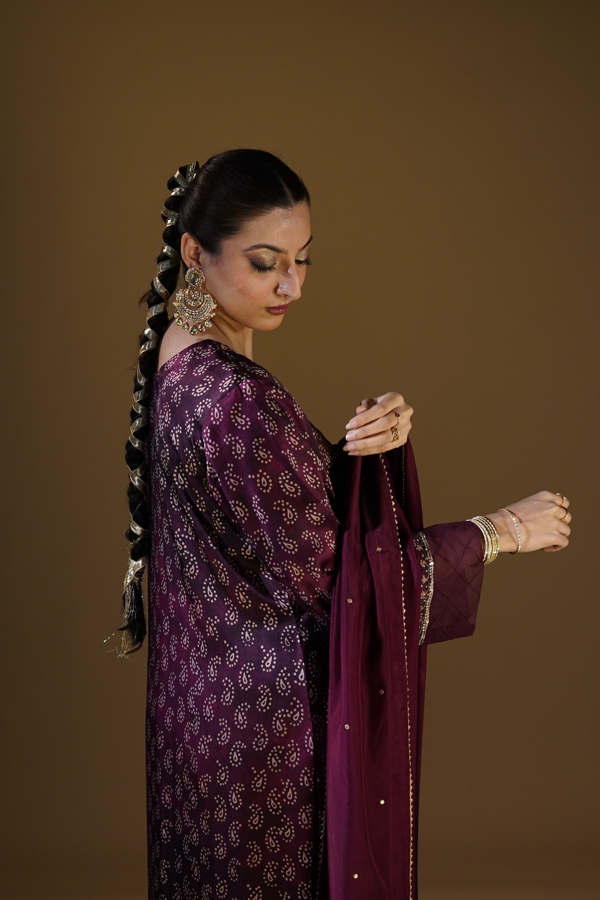Maroon Tie-Dye Chunri Suit styled