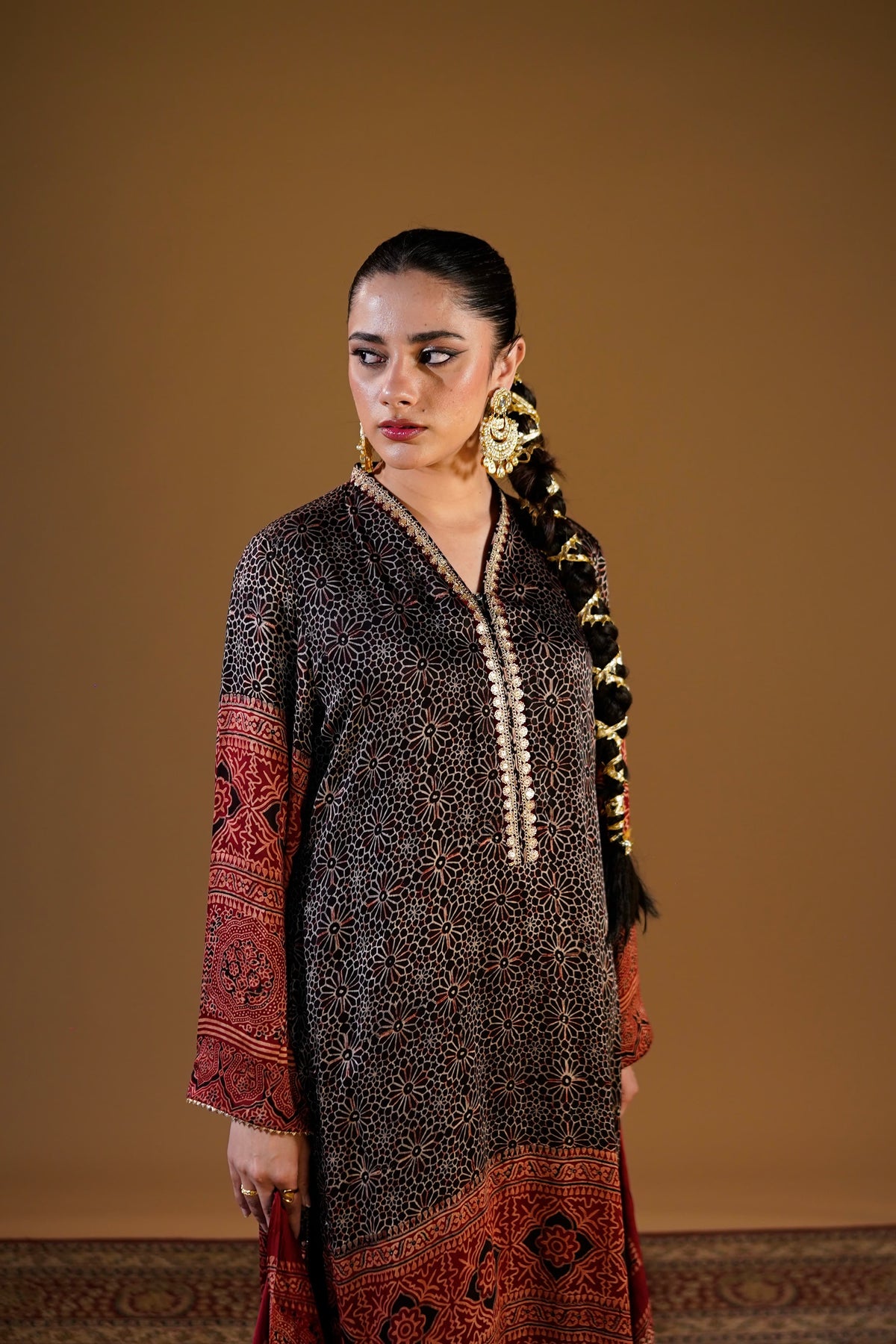 RED AJRAK 3-PIECE SUIT