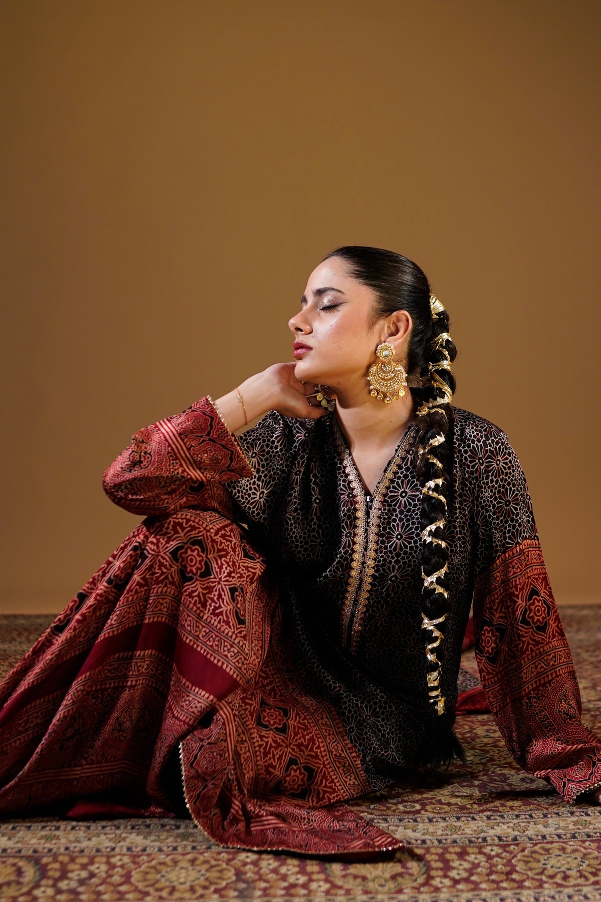 RED AJRAK 3-PIECE SUIT